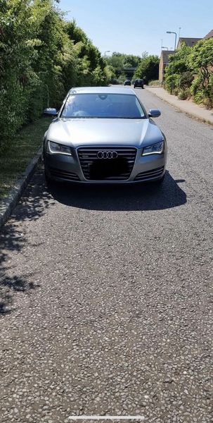Audi A8 • 2011 • 170,590 km 2