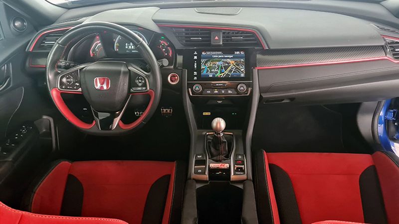 Honda Civic • 2018 • 48,053 km 4