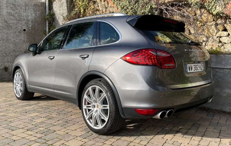 Porsche Cayenne • 2010 • 173,500 km 4