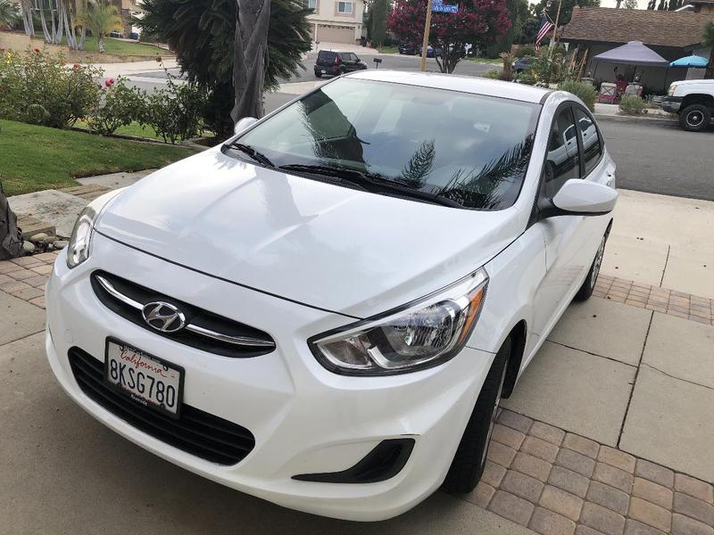 Hyundai Accent • 2017 • 60,000 km 4