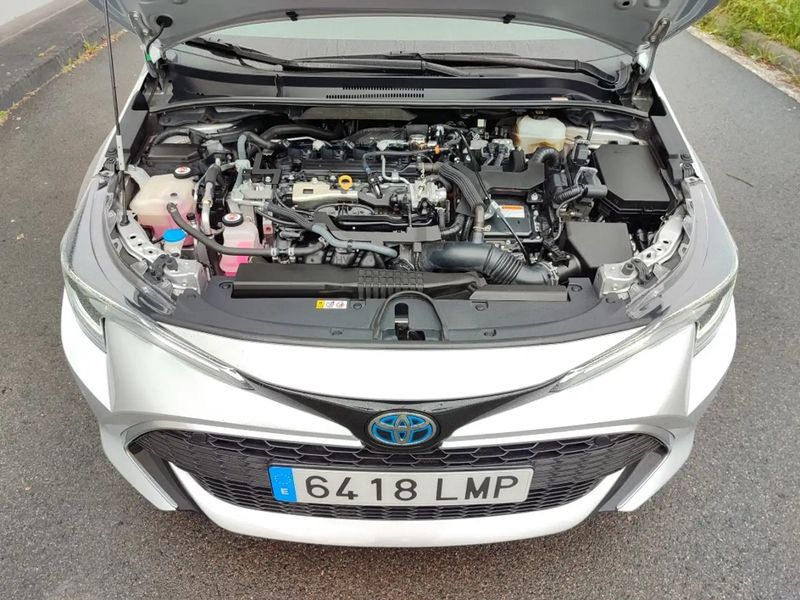 Toyota Corolla Hybrid • 2021 • 93,000 km 13
