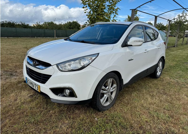 Hyundai Elantra GT • 2011 • 200,000 km 1
