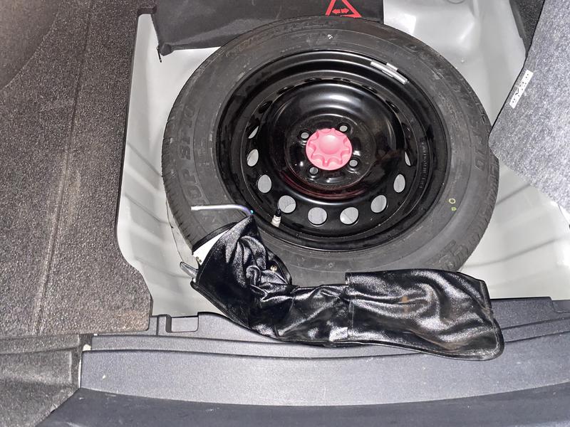 Toyota Yaris • 2019 • 16,000 km 11