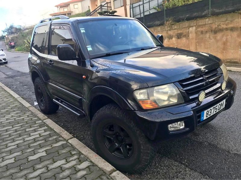 Mitsubishi Pajero • 2000 • 120,000 km 1