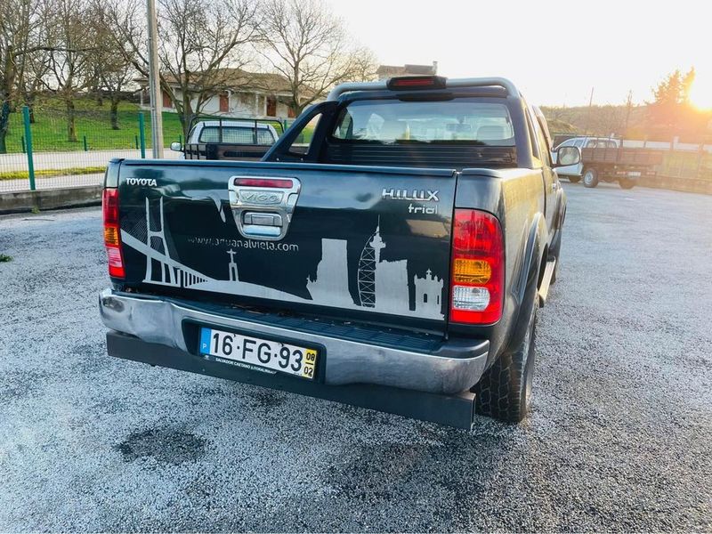 Toyota Hilux • 2008 • 230,000 km 4