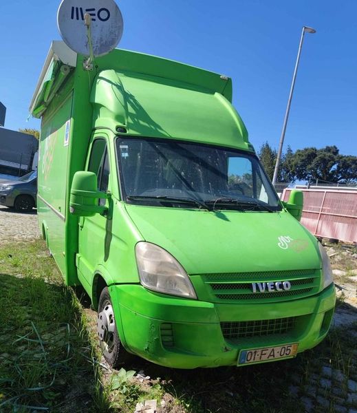 Toyota Hiace Van • 2001 • 170,000 km 1