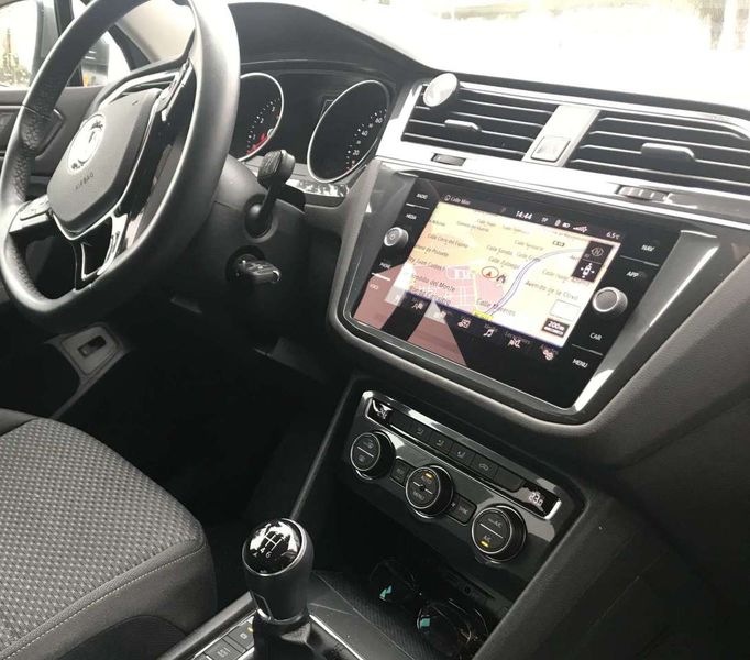 Volkswagen Tiguan • 2018 • 124,000 km 2