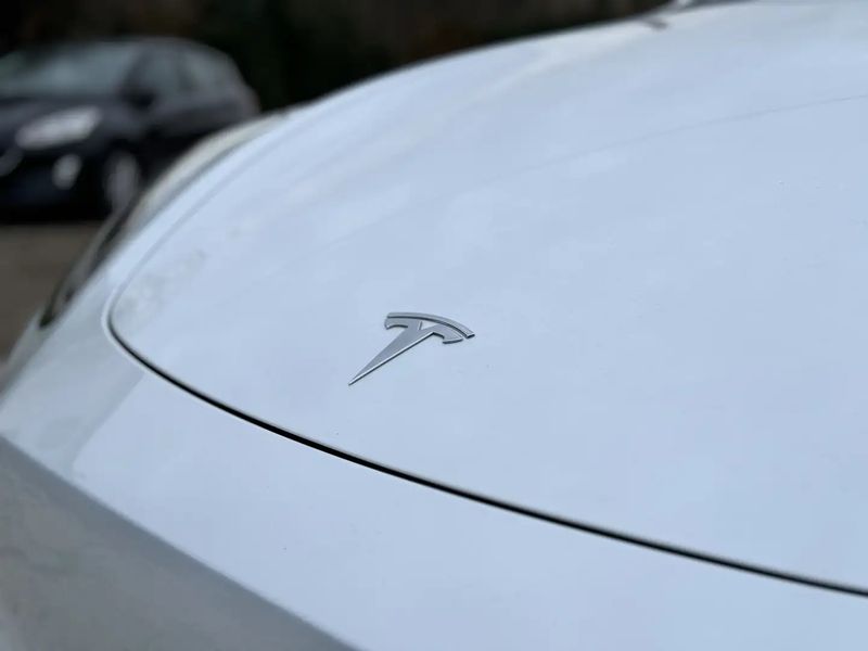 Tesla Model Y • 2022 • 45,000 km 9