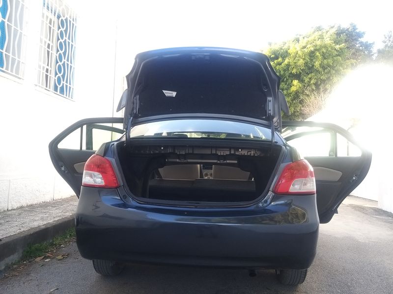 Toyota Yaris • 2013 • 175,000 km 6