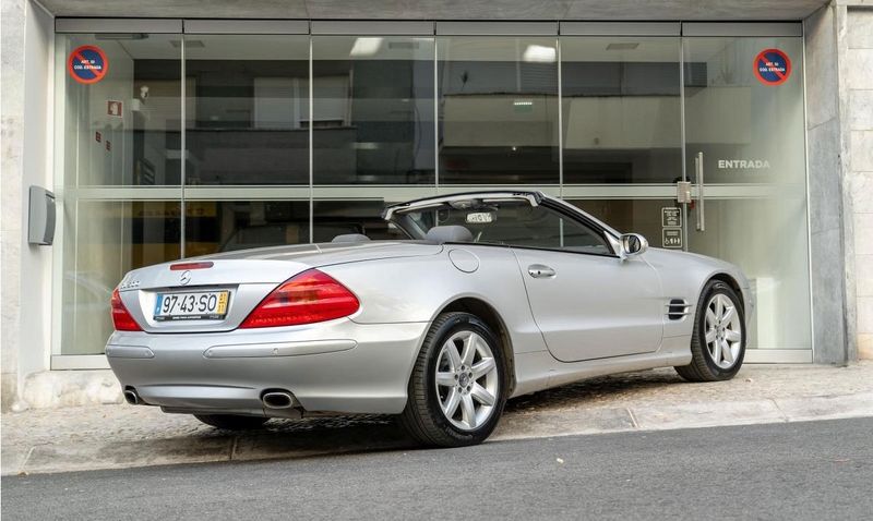 Mercedes-Benz SL • 2001 • 60,000 km 4