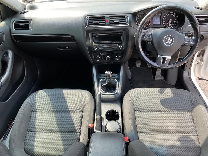 Volkswagen Jetta • 2017 • 140 km 7