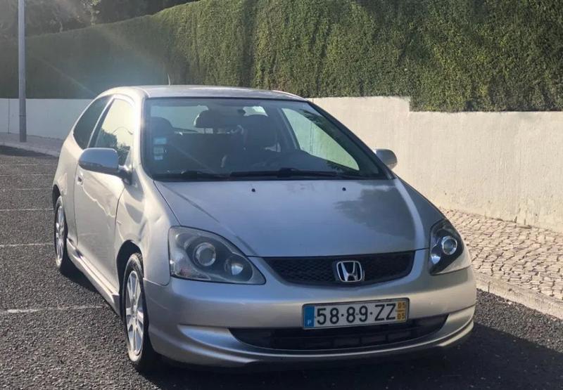 Honda Civic • 2005 • 165,103 km 1