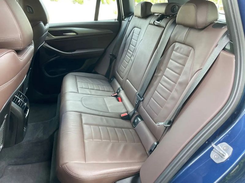 BMW X3 • 2020 • 82,000 km 6