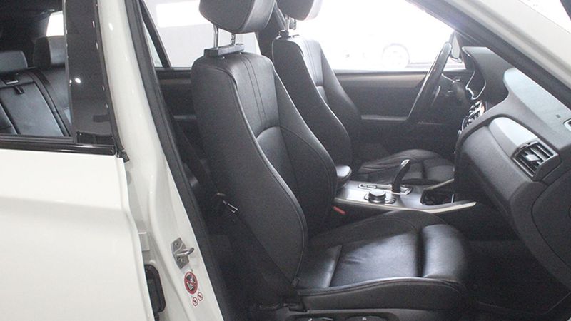 BMW X3 • 2016 • 114,237 km 12