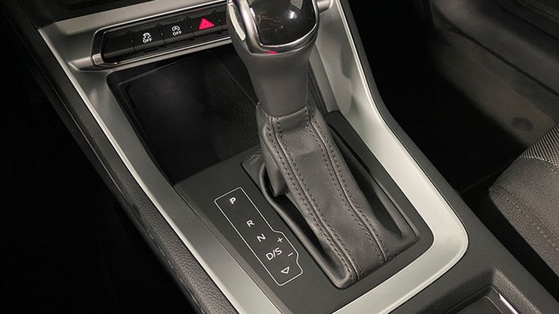 Audi Q3 • 2020 • 40,219 km 5