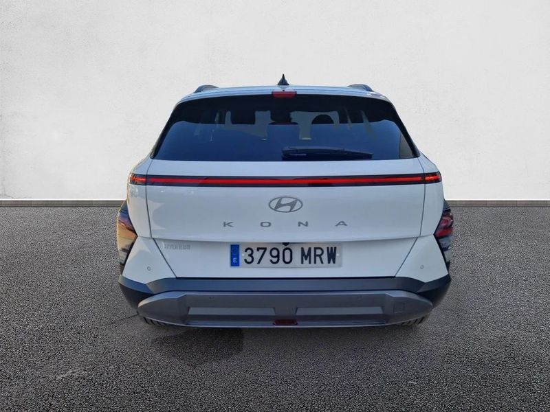 Hyundai Kona • 2024 • 4,000 km 8
