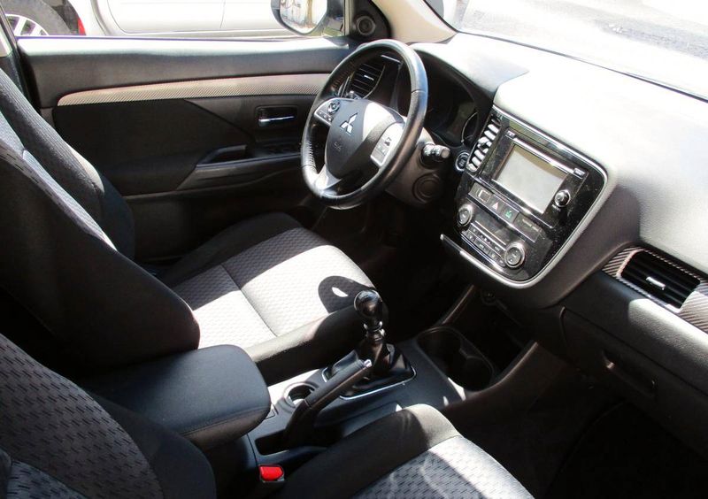 Mitsubishi Outlander • 2013 • 189,999 km 7