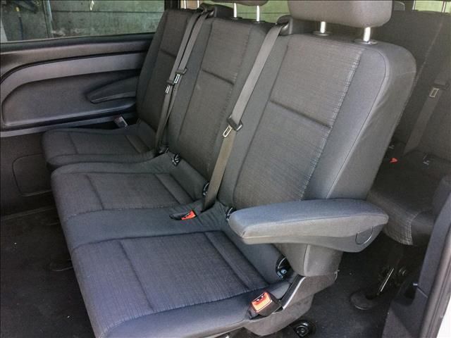 Mercedes-Benz 115 • 2016 • 192,500 km 7