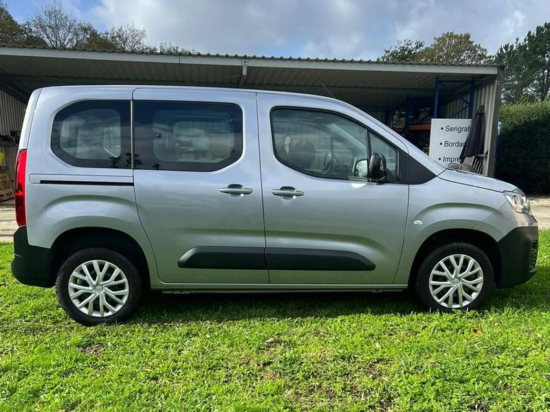 Fiat Doblo • 2023 • 13,900 km 4