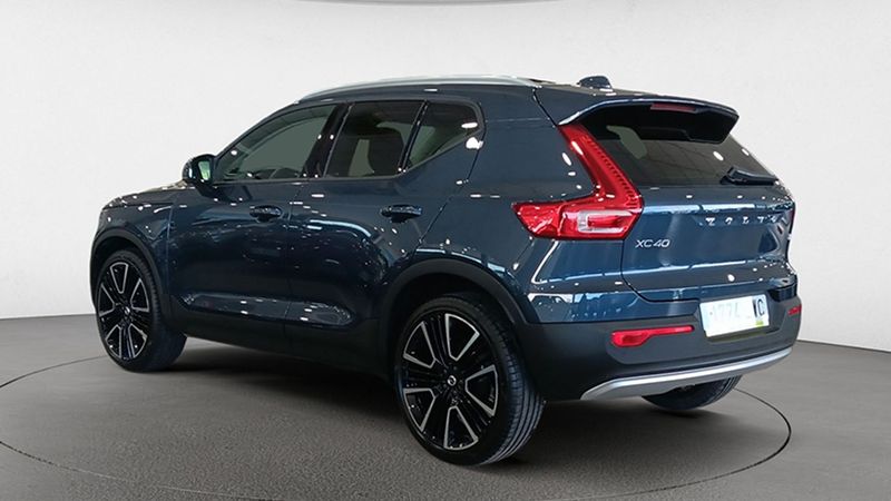 Volvo XC40 • 2022 • 24,512 km 5