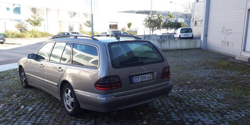 Mercedes-Benz E • 1999 • 354,000 km 5