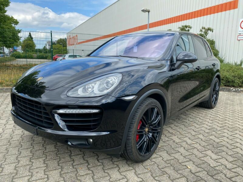 Porsche Cayenne • 2010 • 98,000 km 1