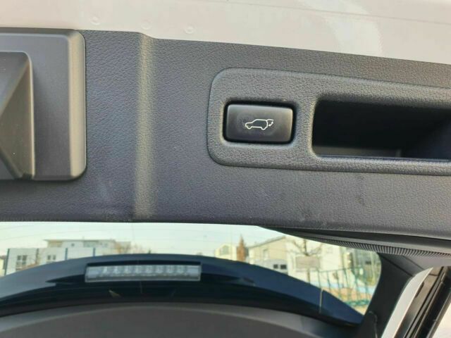 Lexus NX • 2015 • 95,000 km 12