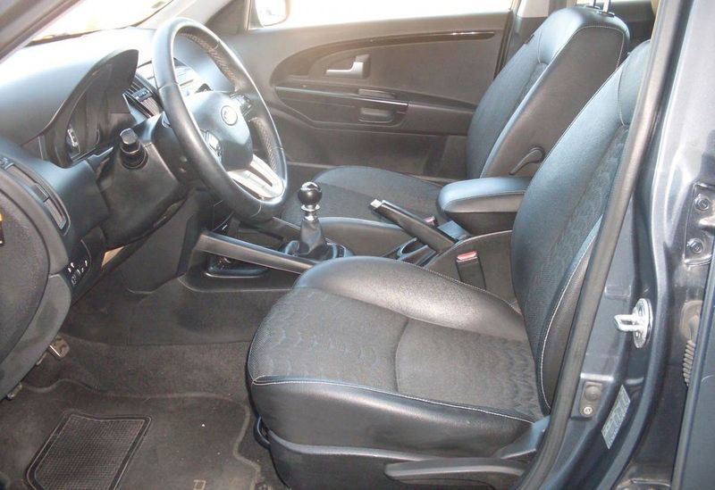 Kia Cee`d • 2009 • 179,999 km 3