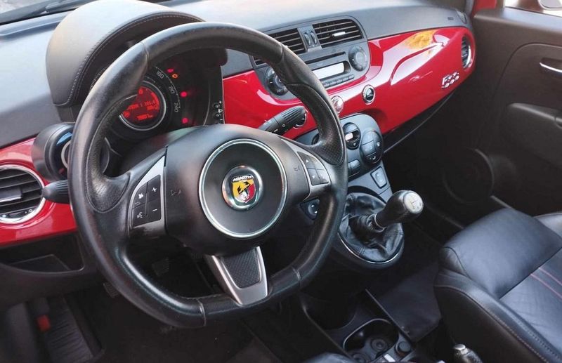 Fiat 500 • 2015 • 82,000 km 2