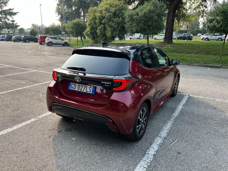 Toyota Yaris • 2021 • 37,000 km 4