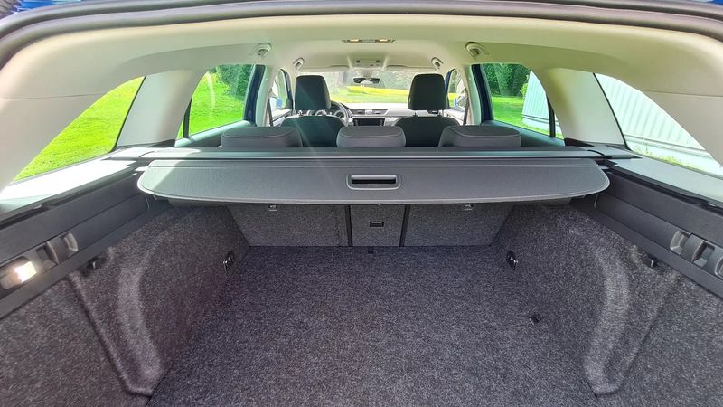 Škoda Superb • 2020 • 83,445 km 11