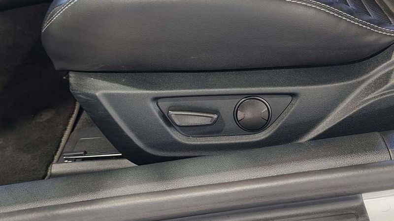 Ford Mustang • 2024 • 6,988 km 8