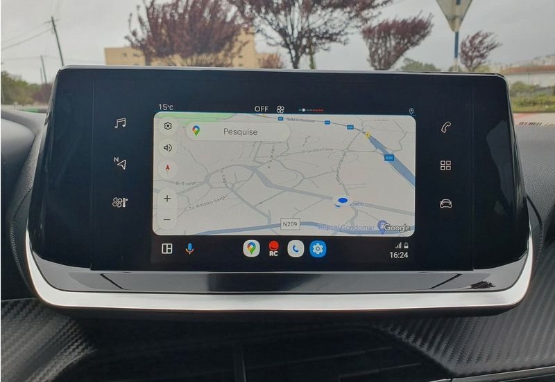 Peugeot 2008 • 2022 • 10,000 km 10