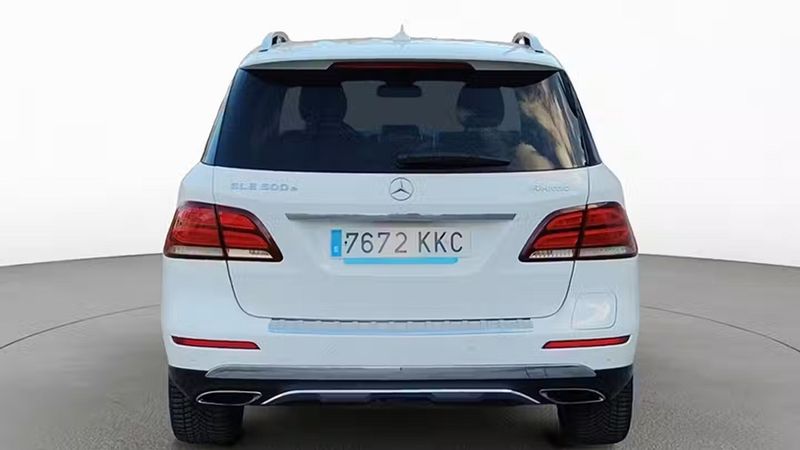 Mercedes-Benz GLE-Class • 2018 • 155,218 km 7