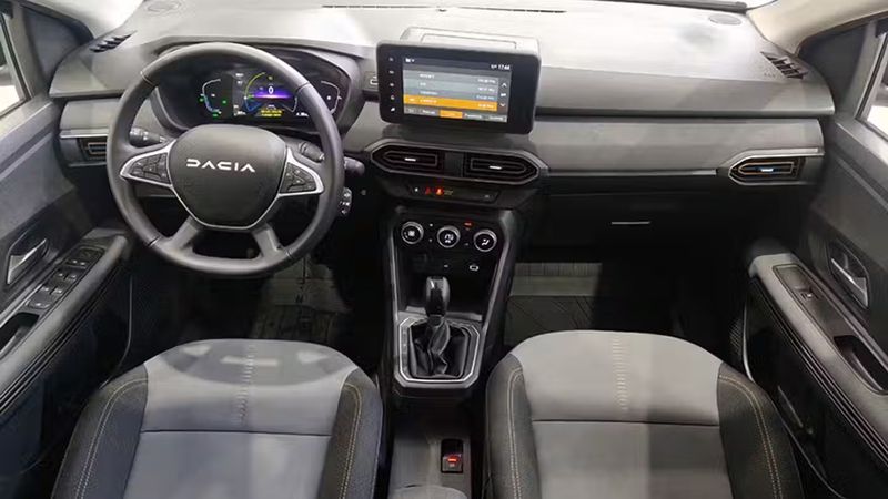 Dacia Dokker • 2024 • 3,809 km 4