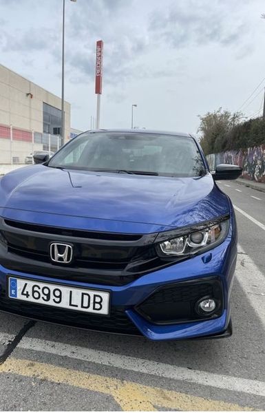 Honda Civic • 2019 • 96,000 km 1