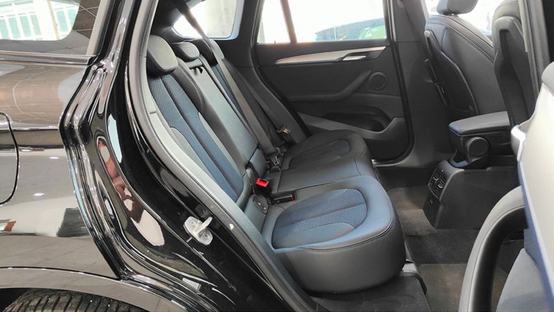 BMW X1 • 2022 • 23,532 km 7