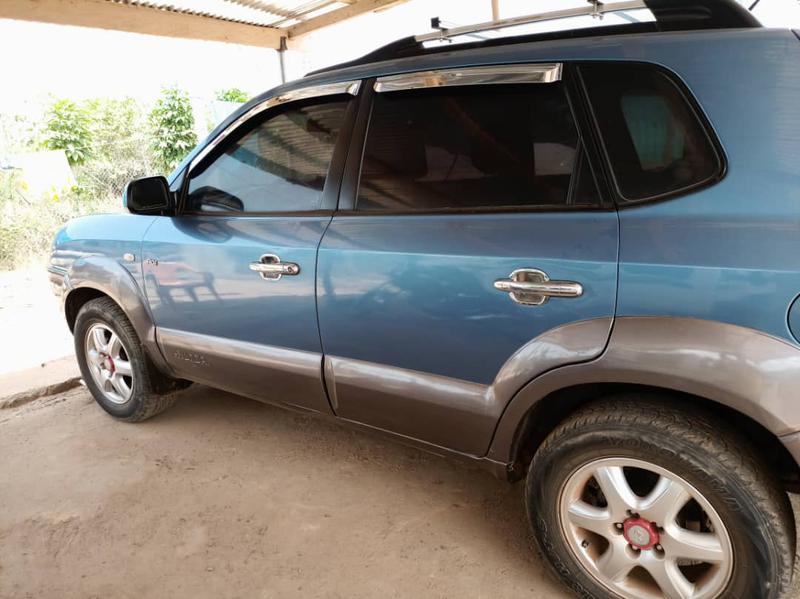 Hyundai Tucson • 2005 • 0 km 3