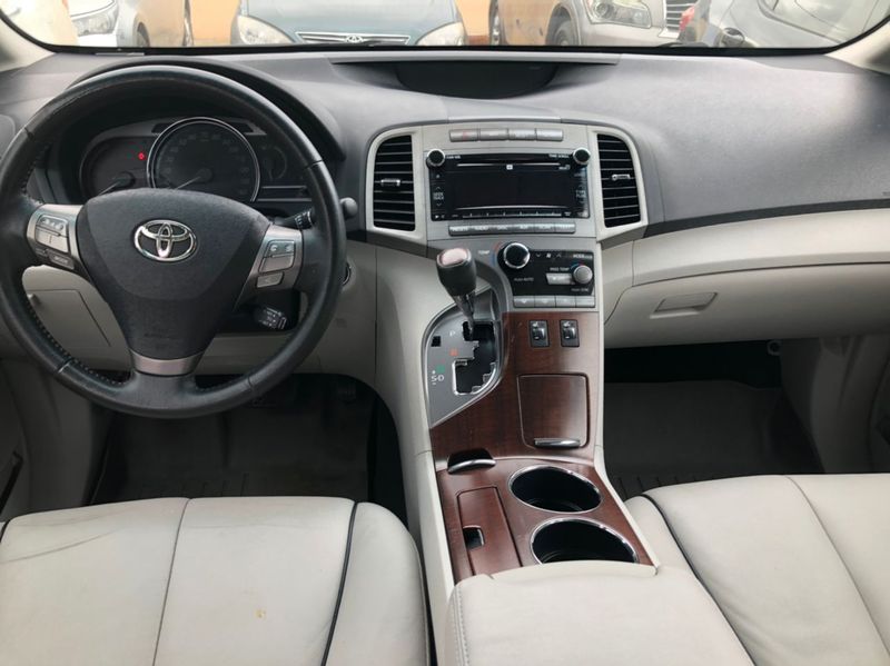 Toyota Venza • 2017 • 50,000 km 2