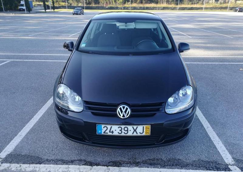 Volkswagen Golf • 2004 • 90,000 km 3