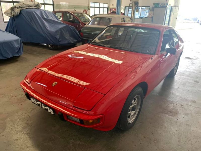 Porsche 924 • 1989 • 98,000 km 2