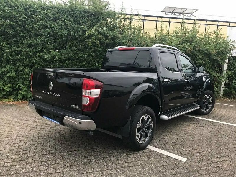 Renault 10 • 2021 • 61,200 km 6