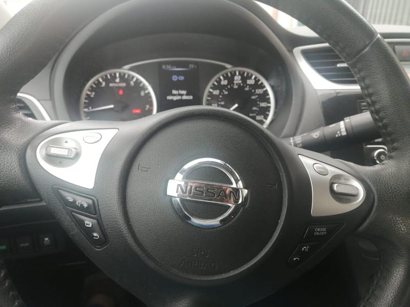 Nissan Sentra • 2017 • 140,000 km 4