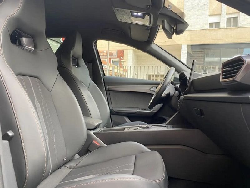 Seat Leon • 2020 • 61,400 km 5