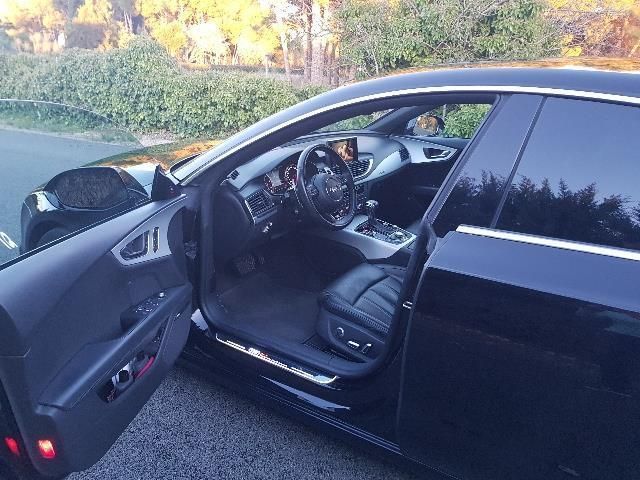 Audi A7 • 2011 • 228,000 km 4