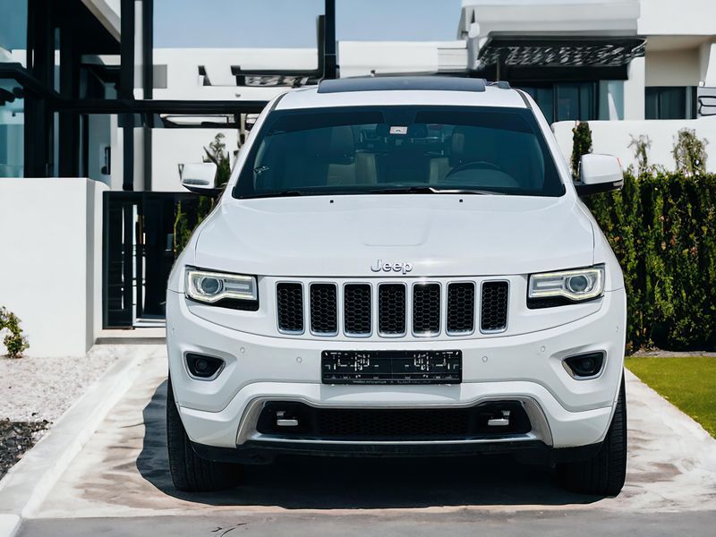 Jeep Grand Cherokee • 2015 • 168,000 km 4