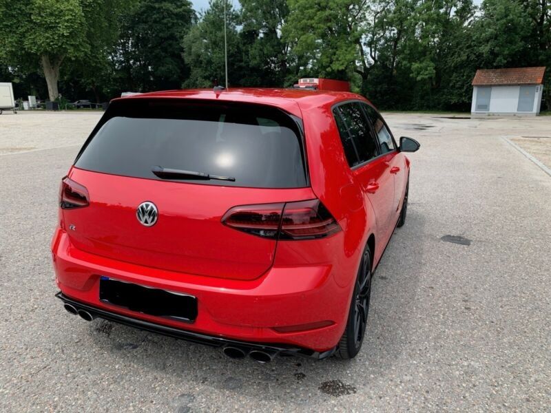 Volkswagen Golf • 2017 • 29,000 km 4
