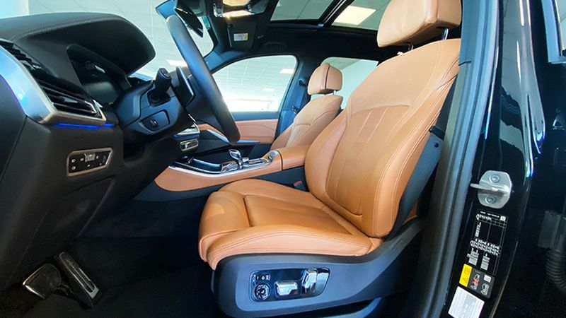 BMW X5 • 2021 • 16,770 km 6