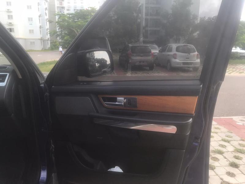 Land Rover Range Rover Sport • 2012 • 99,000 km 3