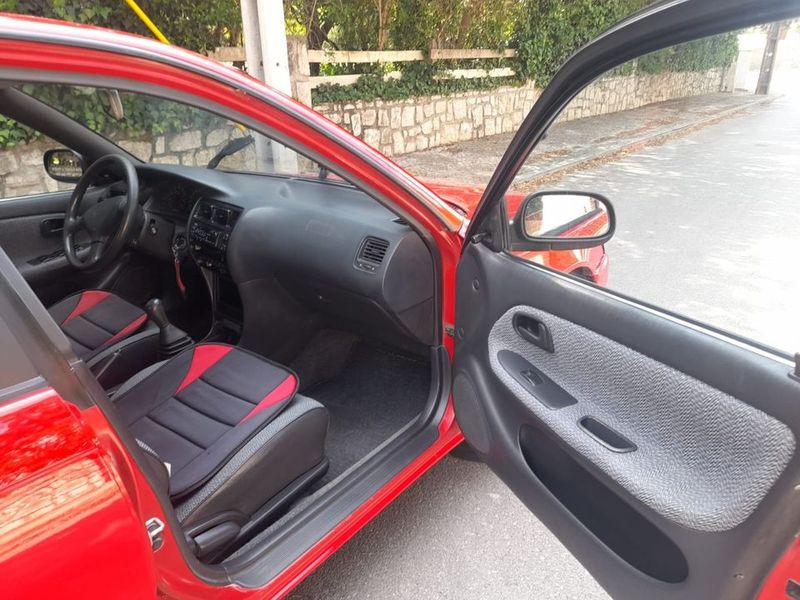 Toyota Corolla • 1992 • 265,000 km 8